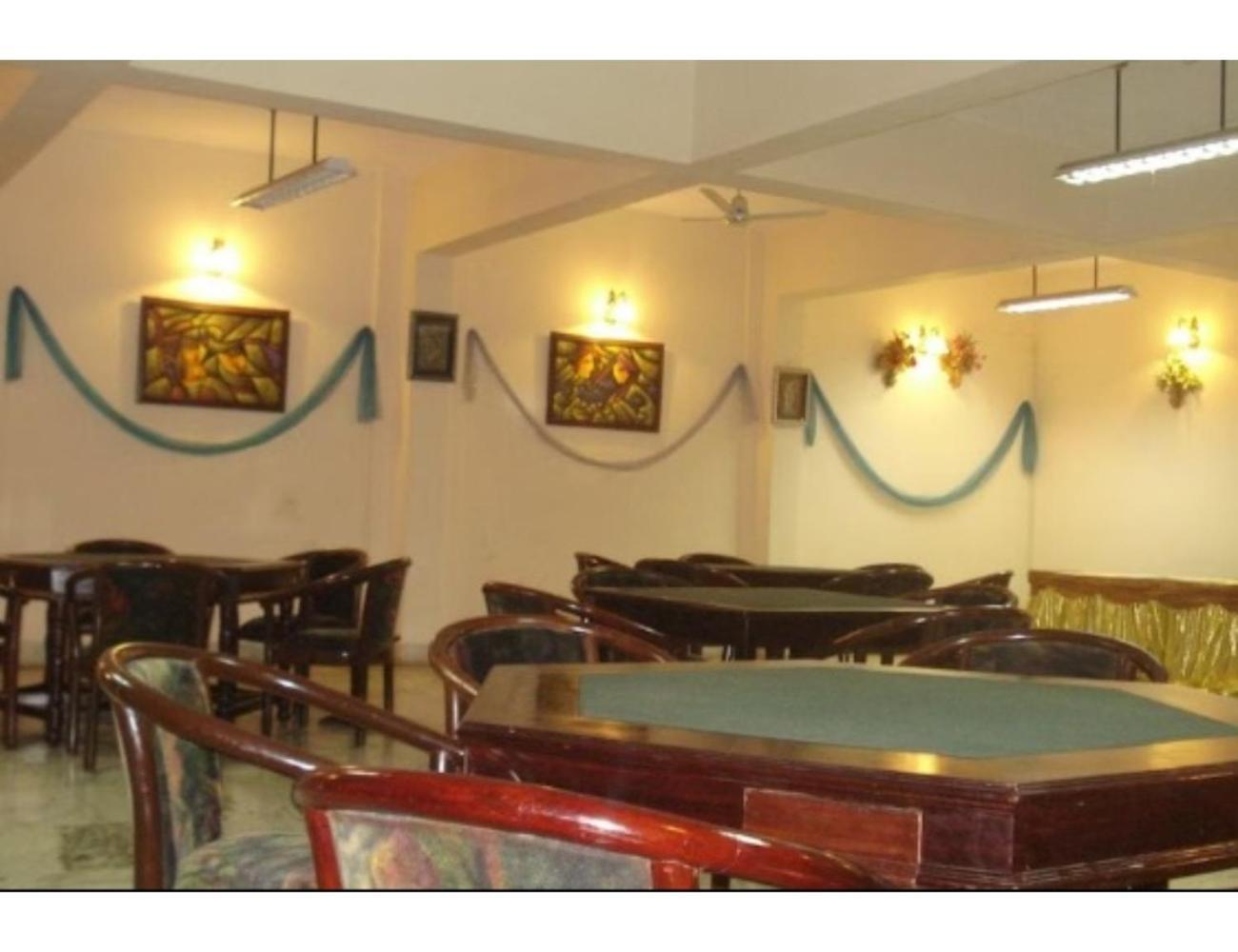 Hotel Sports Club Of Jabalpur, Jabalpur Ngoại thất bức ảnh